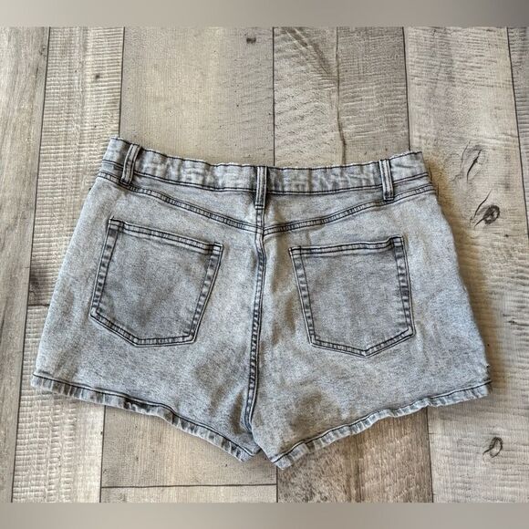 Wild Fable Highest Rise Mom Shorts - Picture 3 of 3